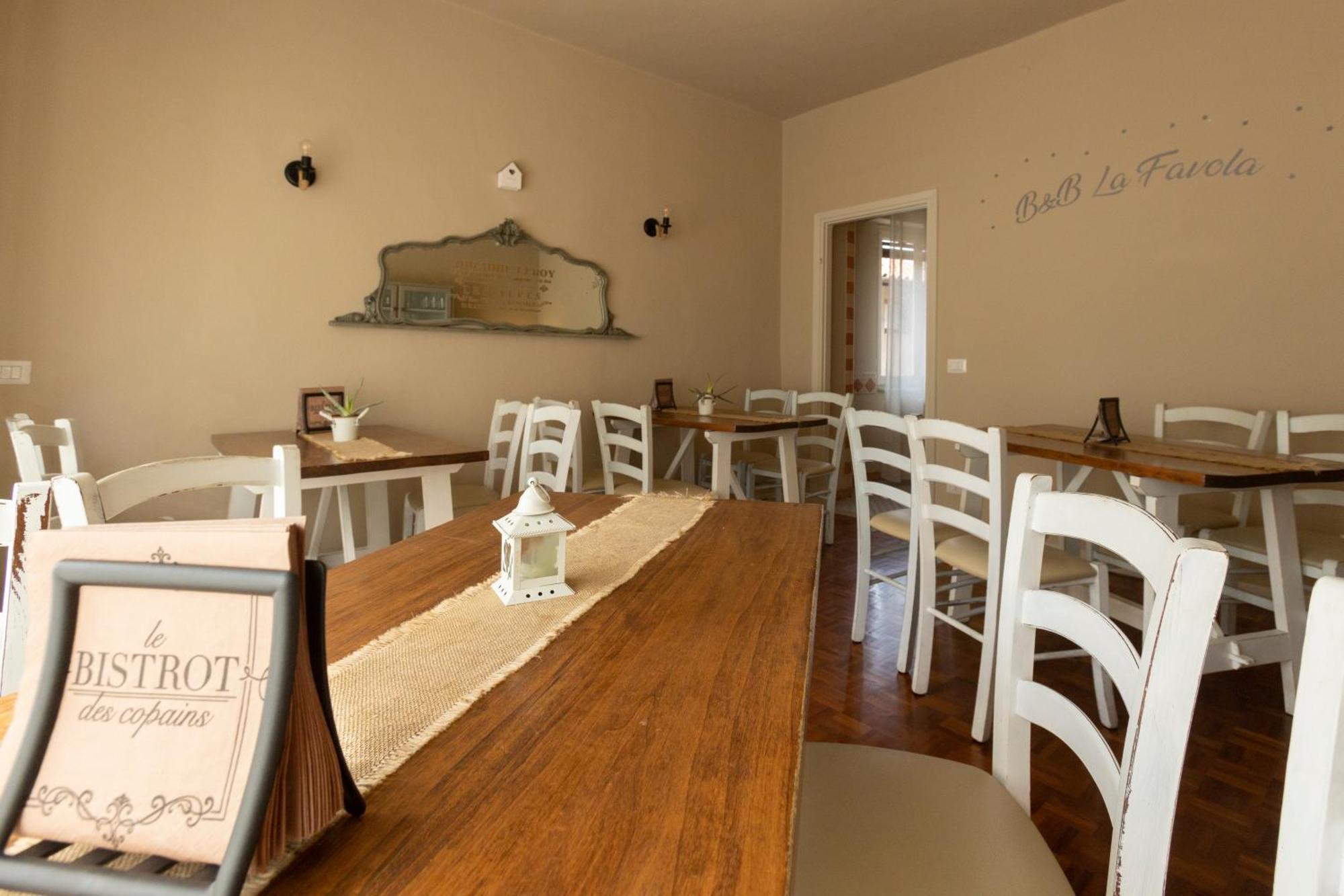 La Favola Otel Soriso Dış mekan fotoğraf